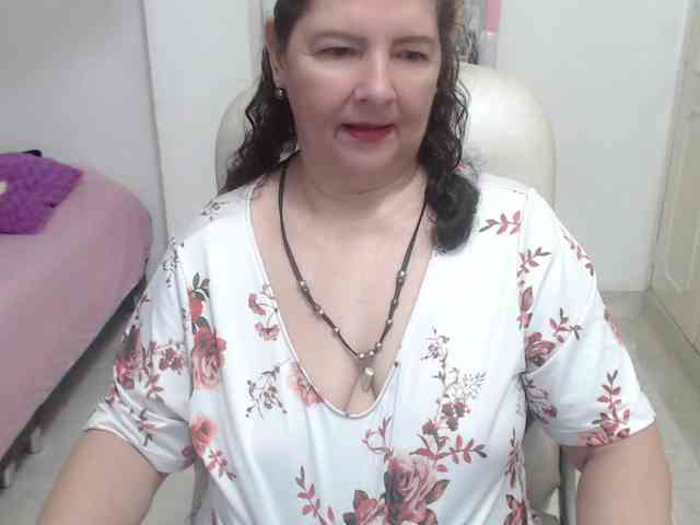 leonela-68