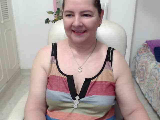 leonela-68 webcam
