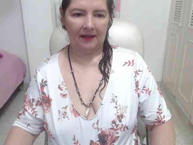 leonela-68 webcam