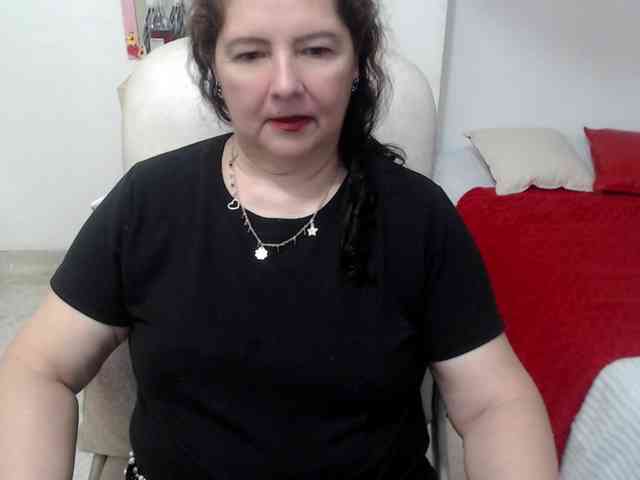 leonela-68