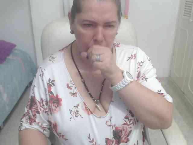 leonela-68 webcam