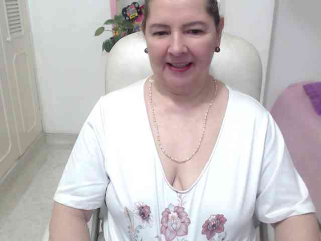 leonela-68 webcam