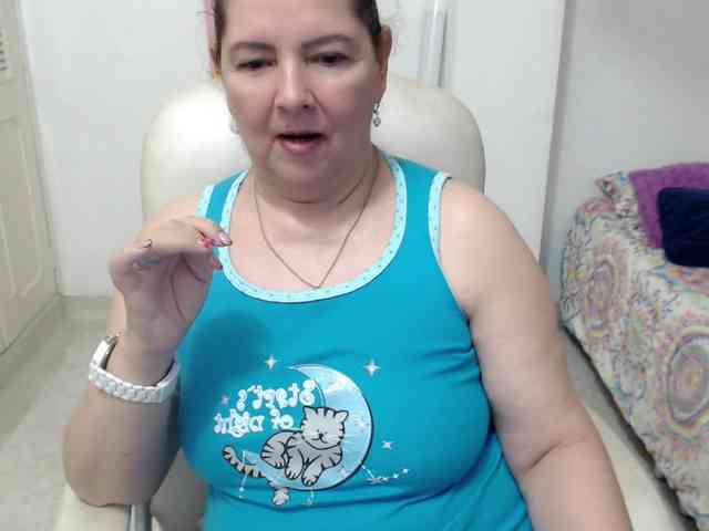 leonela-68 Live Webcam on BongaCams