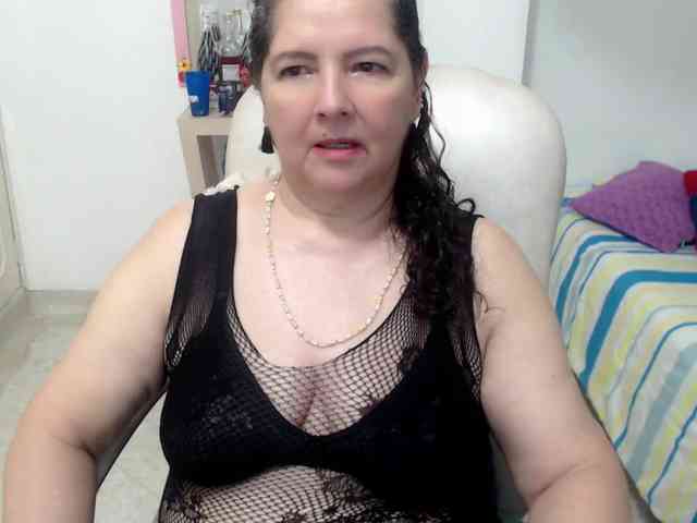 leonela-68 webcam