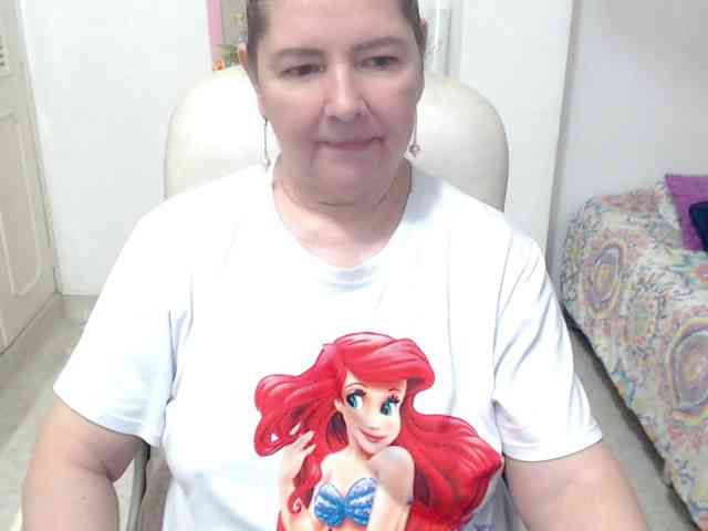 leonela-68 webcam
