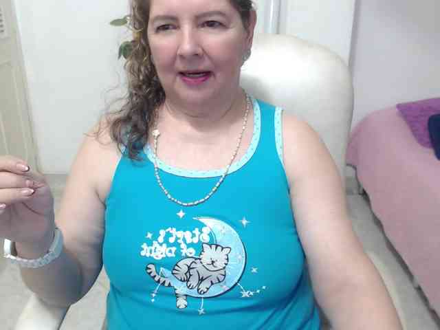 leonela-68 webcam