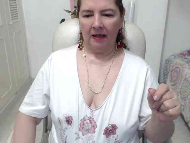 leonela-68 webcam