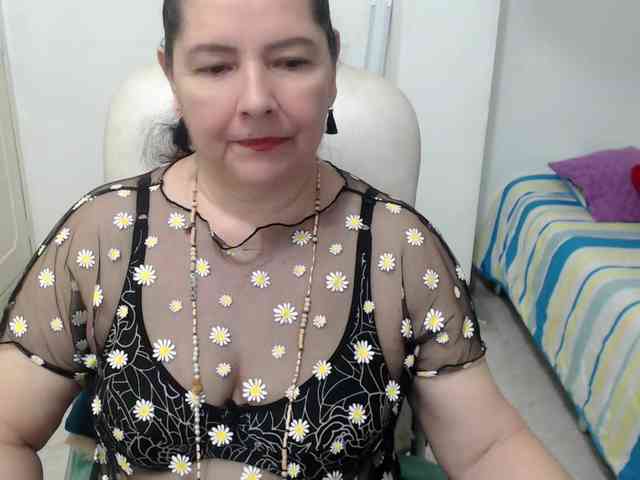 leonela-68 webcam