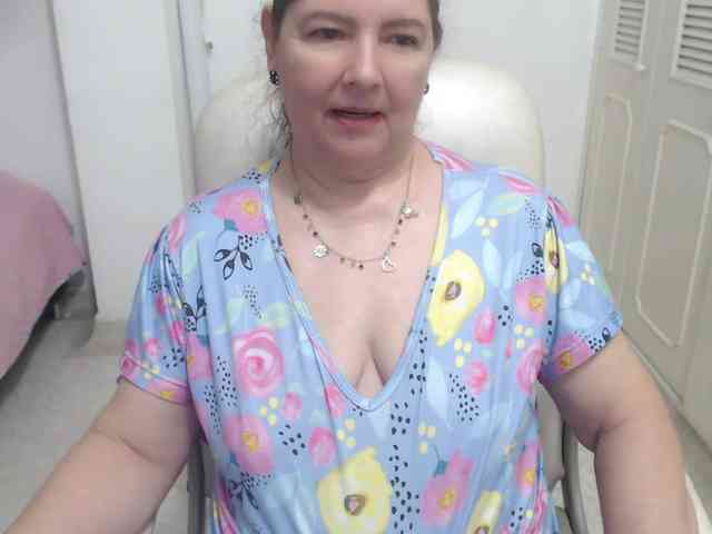 leonela-68 webcam