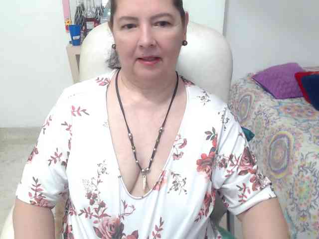 leonela-68