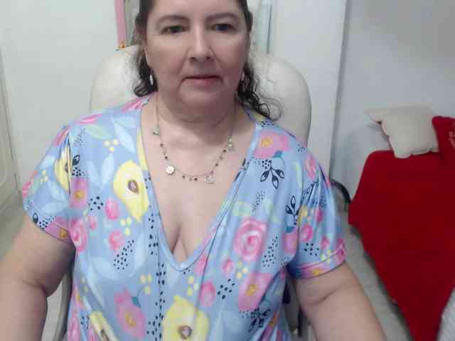 leonela-68 webcam