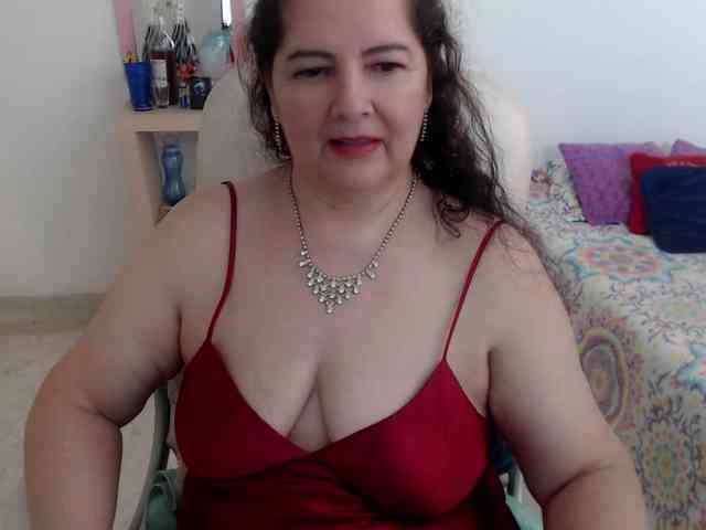 leonela-68
