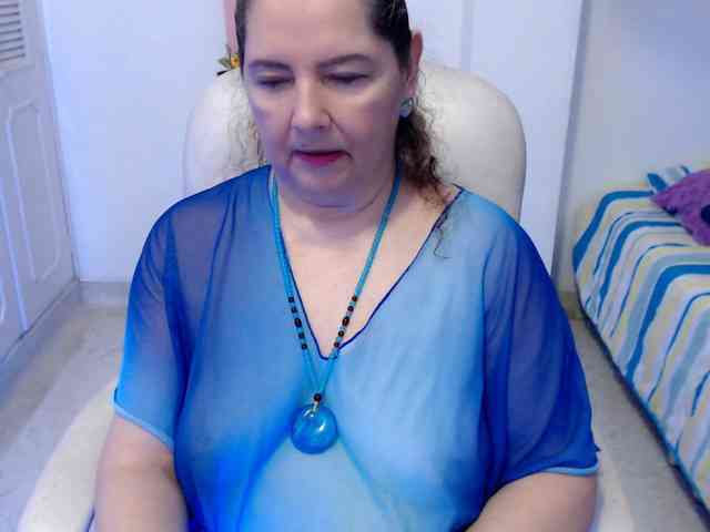 leonela-68