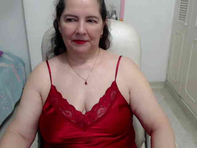 leonela-68