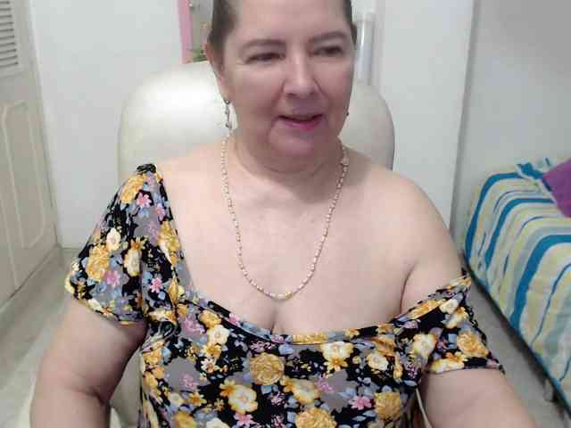 leonela-68 webcam