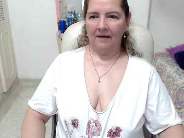 leonela-68 webcam
