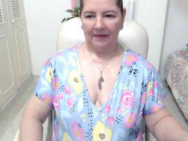 leonela-68 webcam