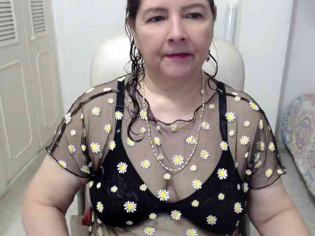 leonela-68 webcam