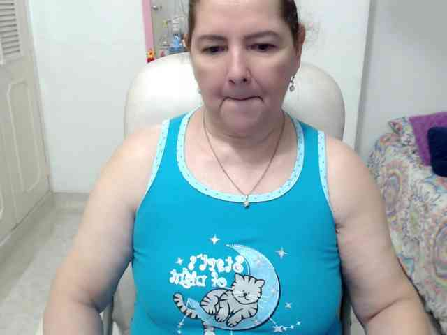 leonela-68 Live Webcam on BongaCams