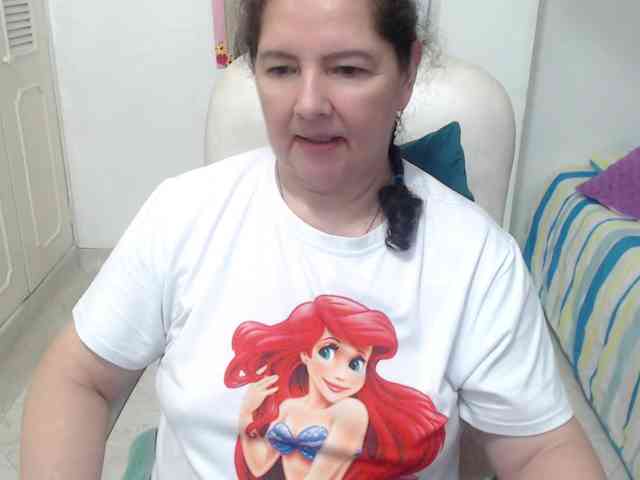 leonela-68 webcam
