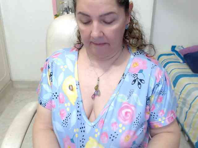 leonela-68