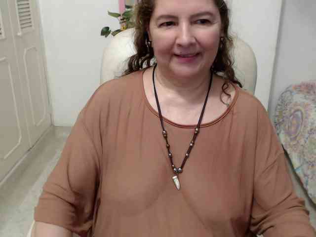 leonela-68 webcam