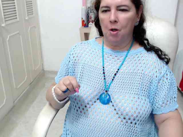 leonela-68 webcam