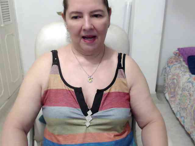 leonela-68 webcam