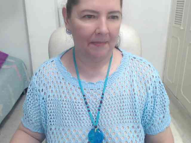 leonela-68 webcam