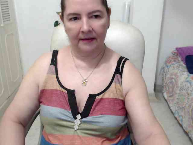 leonela-68