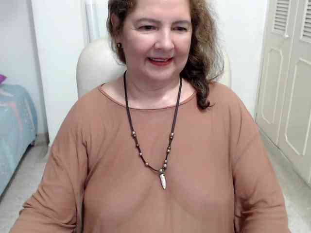leonela-68