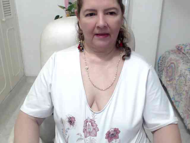 leonela-68 webcam