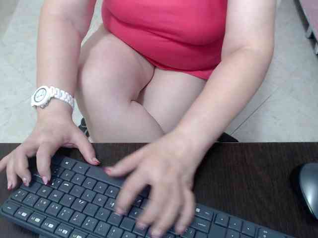 leonela-68 webcam
