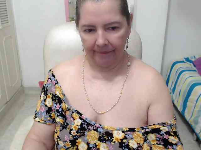 leonela-68 webcam