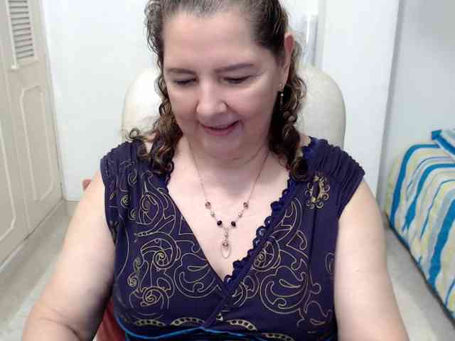 leonela-68 webcam