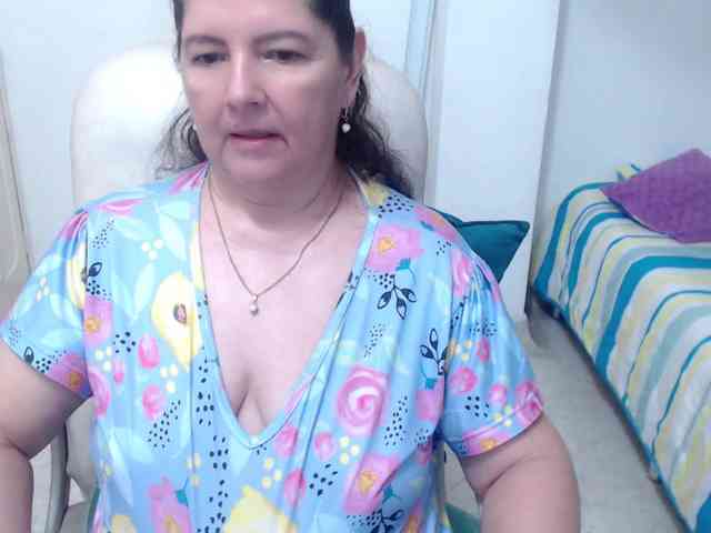 leonela-68