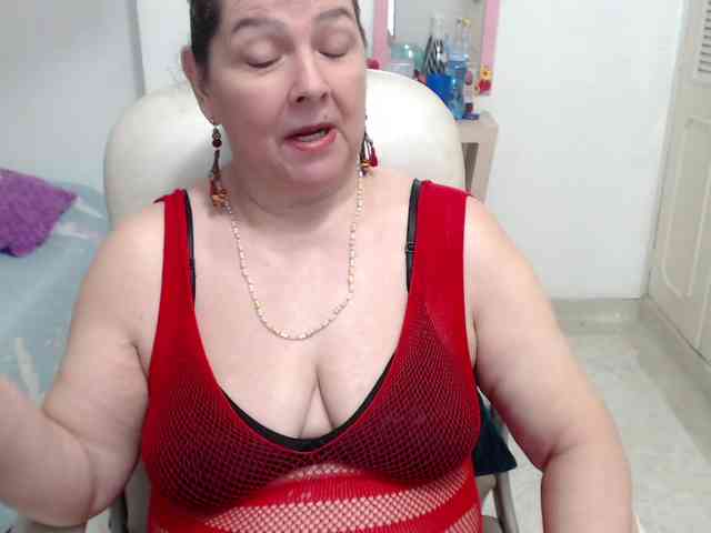 leonela-68