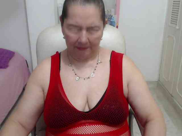 leonela-68