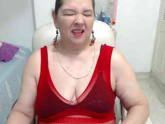 leonela-68 webcam