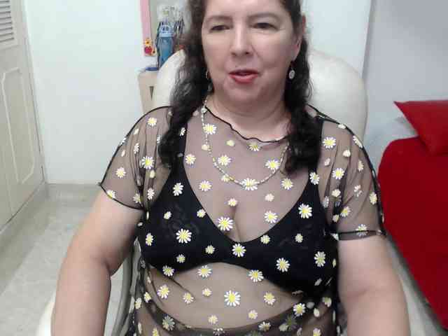 leonela-68