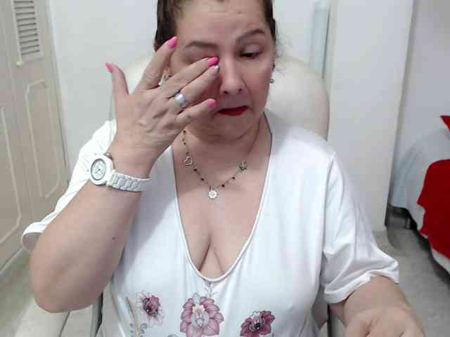 leonela-68 leonela-68