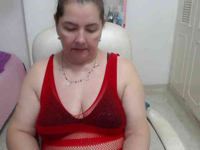 leonela-68 webcam