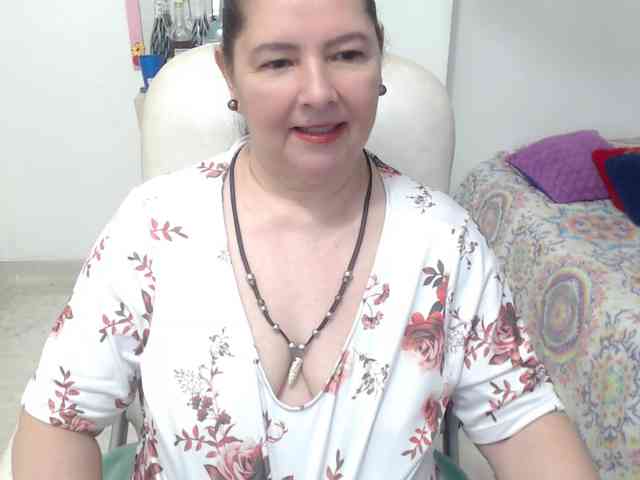 leonela-68 webcam
