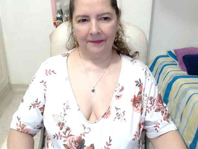 leonela-68