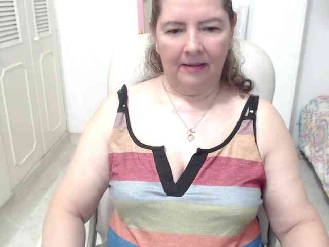 leonela-68 webcam