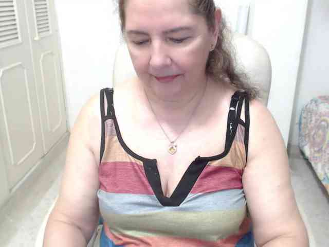 leonela-68 Live Webcam on BongaCams