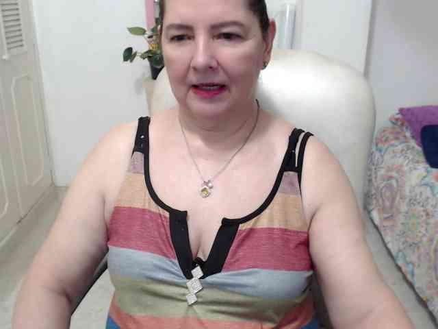 leonela-68 webcam