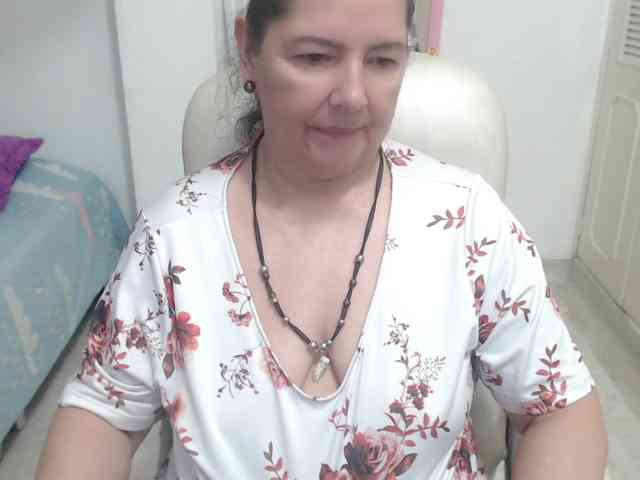 leonela-68 webcam