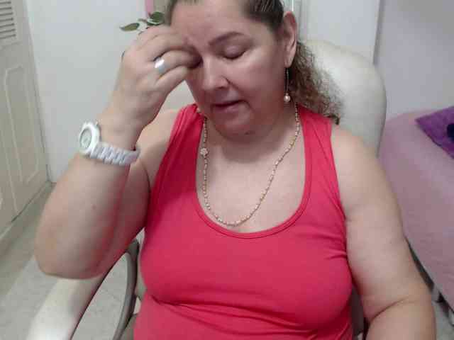 leonela-68 webcam