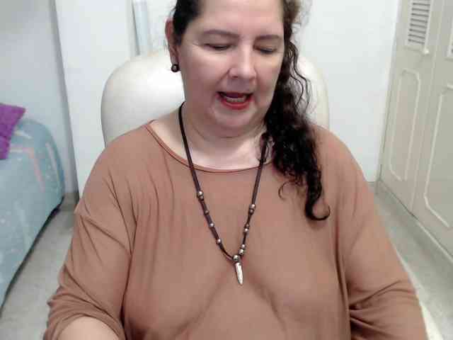 leonela-68 webcam